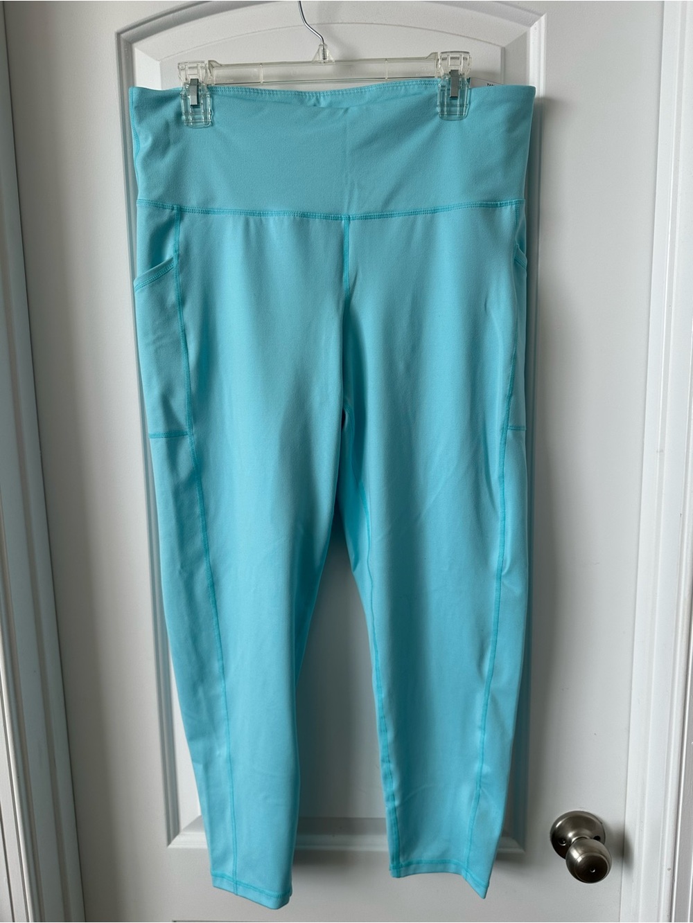 Woman’s Light Blue Active Leggings with Side Pockets